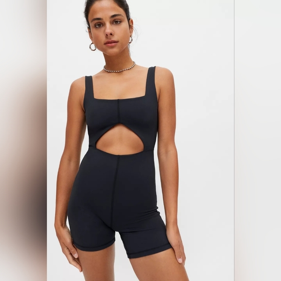 Weworewhat Cutout Active Romper Bodysuit - Picture 3 of 6